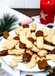 rezept spritzgeback der klassiker unter den weihnachtsplatzchen waseigenes com weihnac spritzgeback platzchen backen rezepte platzchen backen weihnachten