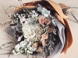Sending flowers overseas from singapore. 18 Affordable Flower Delivery Services With Bouquets From 12 Including Free Same Day Delivery Options Zula Sg