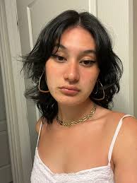 Hi! I am looking for roommates interested in signing a lease starting in  January. I am 23F, from Brooklyn, and my budget is $900-1100. I am looking  for apartments in Crown heights,