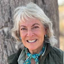 One of the industry's most coveted Early Talent Programs is now OPEN for  applications...the 2025 Gap Inc.