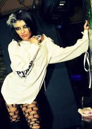 Diy Spooky Insane Asylum Halloween Costume Made With A Men S White Buttoned Up And Permanent Marker S Insane Asylum Halloween Asylum Halloween Halloween Themes