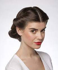 Heidi Rolls Are The Latest Hair Trend Here S How To Do Yours At Home Retro Hairstyles Vintage Hairstyles Latest Hair Trends