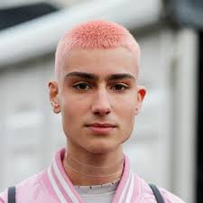 Mutige und trendbewusste männer schneiden einen buzz cut mit geometrischen linien vorne und/oder an den. 1001 Ideen Fur Die Angesagtesten Mannerfrisuren 2020
