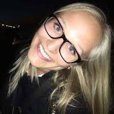 Lisa Burmeister's Instagram, Twitter & Facebook