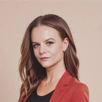 Tammy Pratt's Instagram, Twitter & Facebook