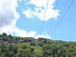 Die gondel einer seilbahn am lago maggiore stürzt in die tiefe, die meisten der insassen kommen ums leben. 9a2r46oijexqim