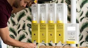La Marque De Cosmetique Bio Et Zero Dechet Cozie Vient De Lancer Une Machine Permettant Aux Clients D Acheter Leur Cosmetique Cosmetique Bio Marque Cosmetique