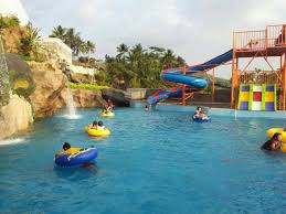 Tempat wisata ajibarang banyumas ini tidak hanya menyediakan wahana bermain air saja. Wahana Air Dreamlan Park Ajibarang Waterboom Terbesar Di Purwokerto Hobi Kita