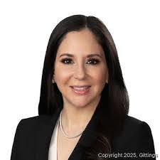 Traci Simonsen's Instagram, Twitter & Facebook