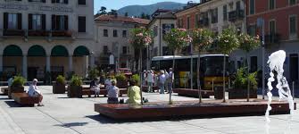 Contact lago maggiore e dintorni on messenger. Luino Lago Maggiore
