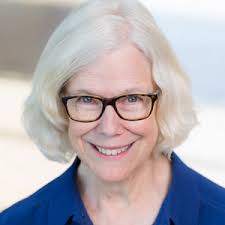 Lynn Kelso's Instagram, Twitter & Facebook