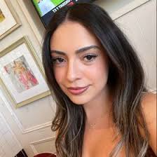 Annette Favela's Instagram, Twitter & Facebook