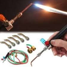 Insérer le tube (long mm) dans les trous réalisés et le souder à l'aide d'un petit chalumeau et de l'étain. 41 Idees De Mini Chalumeau Chalumeau Soudage Generateur D Hydrogene