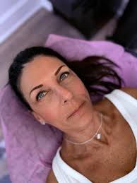 Gorgeous eyeliner with wing 🔥