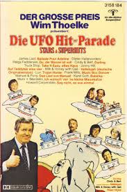 Pentru a scrie un review trebuie sa fii autentificat. Der Grosse Preis Wim Thoelke Prasentiert Die Ufo Hitparade Stars Superhits Discogs