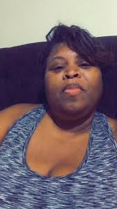 Tonya Derrick (@tonyaderrick)