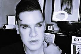 Christopher Crichton's Instagram, Twitter & Facebook