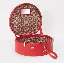 Are Hat Boxes The New Weekender Bag Weekender Bag Hat Boxes Travel Hat