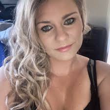 Carissa Page (@carissa.lat) • Facebook, Connect with friends