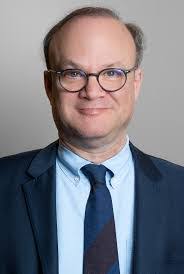 Jennifer Labus's Instagram, Twitter & Facebook