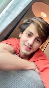 Shahzaib Shaikh's Instagram, Twitter & Facebook