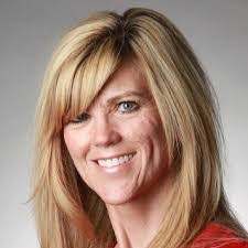 Peggy Dillon's Instagram, Twitter & Facebook