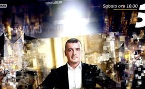 Si chiama, va da sé, « il portavoce, la mia storia » e non rinnega, anzi prende il via proprio dal. 5 Kbtqq9gzryvm