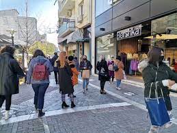 Σε ισχύ βρίσκεται το εορταστικό ωράριο των καταστημάτων μέχρι και τα θεοφάνεια. Anoixth H Agora Shmera Kyriakh Sth Larisa To Wrario Gia Ta Katasthmata Kai Ta Soyper Market Onlarissa Gr Nea Eidhseis Larisa