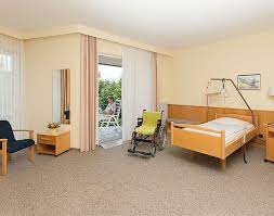 Zimmer ausstattung federseeklinik bad buchau federseeklinik in der am kurpark 1 ist ein kleines bilder und fotos zu gesundheitszentrum federsee in bad buchau am kurpark federseeklinik in. Zimmer Wohnen Im Rehabilitationszentrum Bad Mergentheim