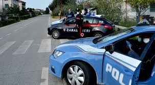 Ribadito il coprifuoco tra le 22 e le 5, l'obbligo di mascherina all'aperto e al chiuso, e il sistema per fasce di colore assegnate alle singole regioni. Nuovo Dpcm Weekend Arancioni Dal 9 Gennaio No Spostamenti Sino Al 31 1 Regioni Gialle Il 7 E L 8 Le Misure