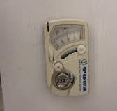What is the correct tension dial setting for a sock machine?