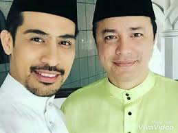 Boss miss stalker merupakan siri drama televisyen malaysia 2016 arahan heykal hanifah, adaptasi daripada novel 2014 dengan judul sama karya aesya azahar terbitan penerbitan kaki novel sdn bhd.dibintangi oleh ashraf muslim dan mia ahmad, siri ini bersiaran di slot dahlia tv3 dari 22 april 2016 hingga 4 jun 2016 menggantikan cinta 100kg. Mr Boss Miss Stalker Youtube