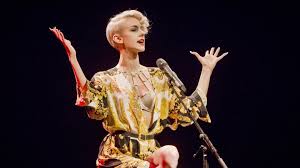 Facebook gives people the power to. Lisa Eckhart Literaturfestival Ladt Kabarettistin Nach Drohungen Aus Stern De