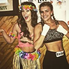 Diy Costume Idea Pun Hawaiian Punch Luau Party Outfit Luau Outfits Diy Costumes Women