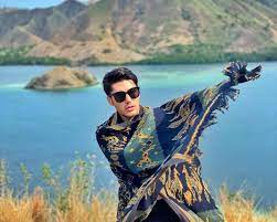 …, jadi nanti kalau sudah punya lagunya bisa ikutan nyanyi bareng prilly latuconsina. Biodata Valentino Peter Pemeran Rama Rival Baru Kendra Di Love Story The Series Sctv Malang Terkini