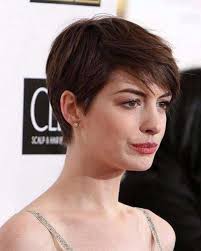 Memilih model rambut pendek untuk pemilik wajah bulat? Fesyen Rambut Pendek Perempuan 2020 Gaya Rambut Pendek 2021