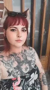 Hello beautiful people 🤘 , Just found an old pic of me when I was 13 and  already a diehard fan of Marilyn Manson 🥰 , And me, 34 years old today  🎉🍰 , Enjoy your day my dear friends ❤️