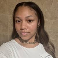 20+ perfiles de «Kaneisha»