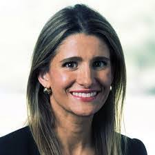 Holly Edington's Instagram, Twitter & Facebook