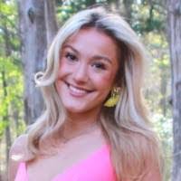 Isabella Kidd's Instagram, Twitter & Facebook