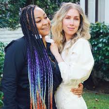 From long brown locs to purple and lilac bobs, raven loves to. Raven Symone Reveals Sweet Details Of Her Wedding With Miranda Maday People Com