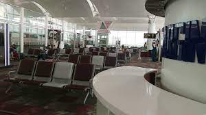 Bandara kualanamu medan hampir sama macam bandara klia2 malaysia. Ruang Tunggu Bandara Kualanamu Medan Youtube