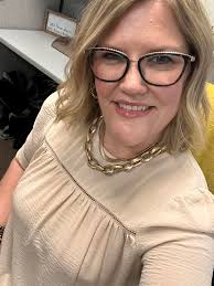 This new shirt and jewlery is my new favorite! It is a light weight cream  colored shirt with such cute detail! Dress up or down! Love it!!