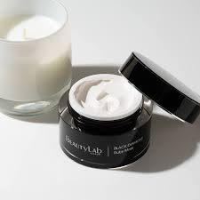 A powerful protection stone, black onyx absorbs and transforms negative energy, and helps to prevent the drain of personal energy. Beautylab Black Diamond Ruby Mask 50ml Beautylab International