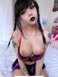 My application to be your big titty Asian goth gf | PicToCum