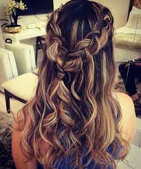 Curled bun with braided detail instagram @built4beauty Pin By Maryam Farooqi On Hairstyles Hair Styles Prom Hairstyles For Long Hair Homecoming Hairstyles