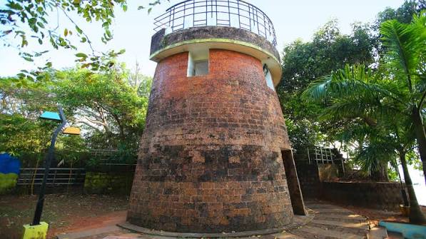 Overbury's Folly Watch Tower | Seaside Park | Harbour Town Circuit | Thalassery Heritage Project