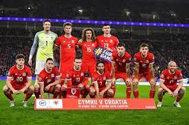 Đối đầu với đt xứ wales, đan mạch không thể để sự lơi lỏng lăp lại thêm lần nữa. Táº¡i Sao Xá»© Wales Luon Xáº¿p Nhá»¯ng Ä'á»™i Hinh Ká»³ Láº¡ Bong Ä'a