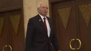 Berita najib razak dikirimi surat kebangkrutan karena gagal bayar pajak rp 5,9 triliun. Keluarga Bantah Najib Razak Terlibat Pembunuhan Altantuya
