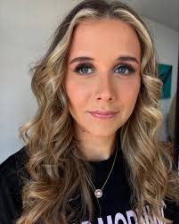 Appointments available tomorrow with Madi. Book online via the link or dm  me  https://www.fresha.com/book-now/hair-and-make-up-by-carla-ega9w6fy/services?lid=251201&pId=234631